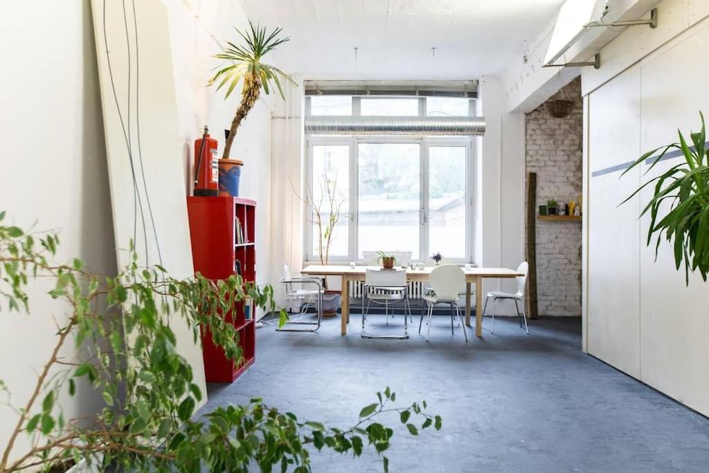 200Qm Loft For Friends And Family - On The Spree! Apartment Берлин Екстериор снимка