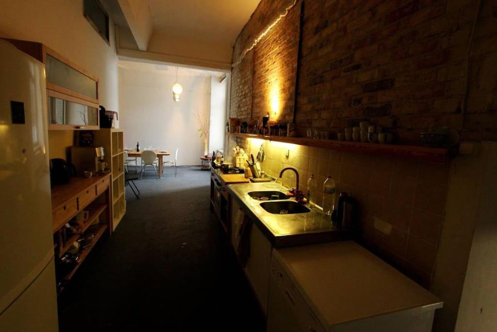 200Qm Loft For Friends And Family - On The Spree! Apartment Берлин Екстериор снимка