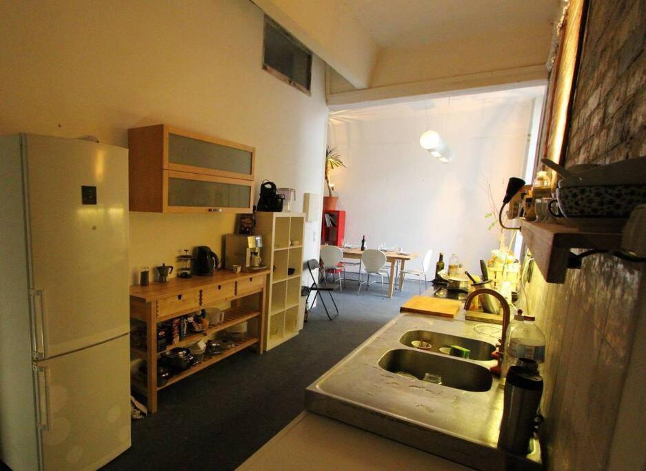200Qm Loft For Friends And Family - On The Spree! Apartment Берлин Екстериор снимка